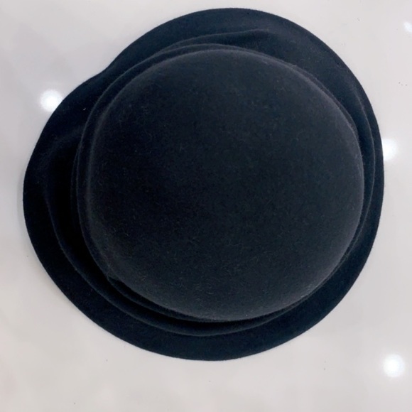 Hat - Picture 3 of 4